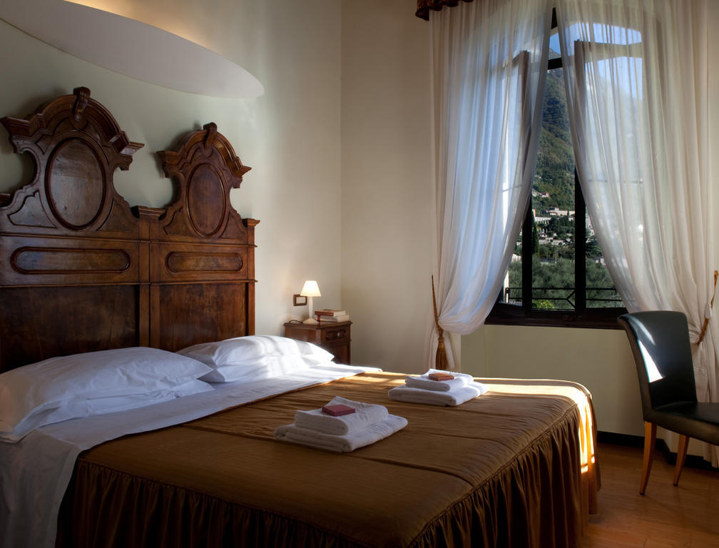 Hotel Villa Giulia Gargnano Kamer foto